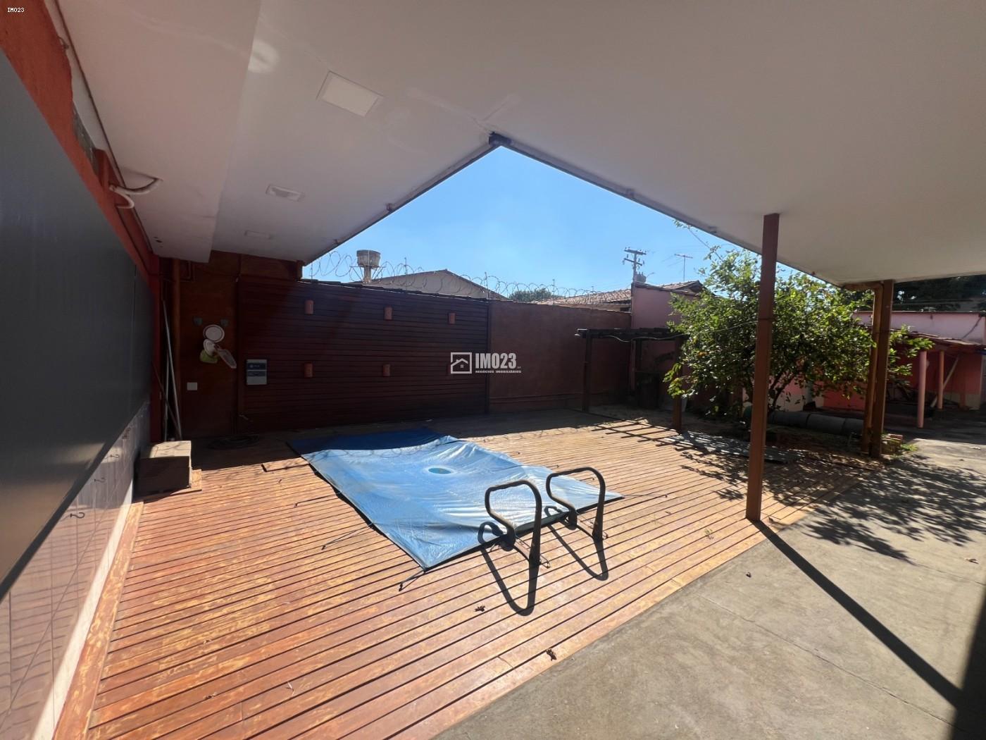 Prédio Inteiro - Foto 1