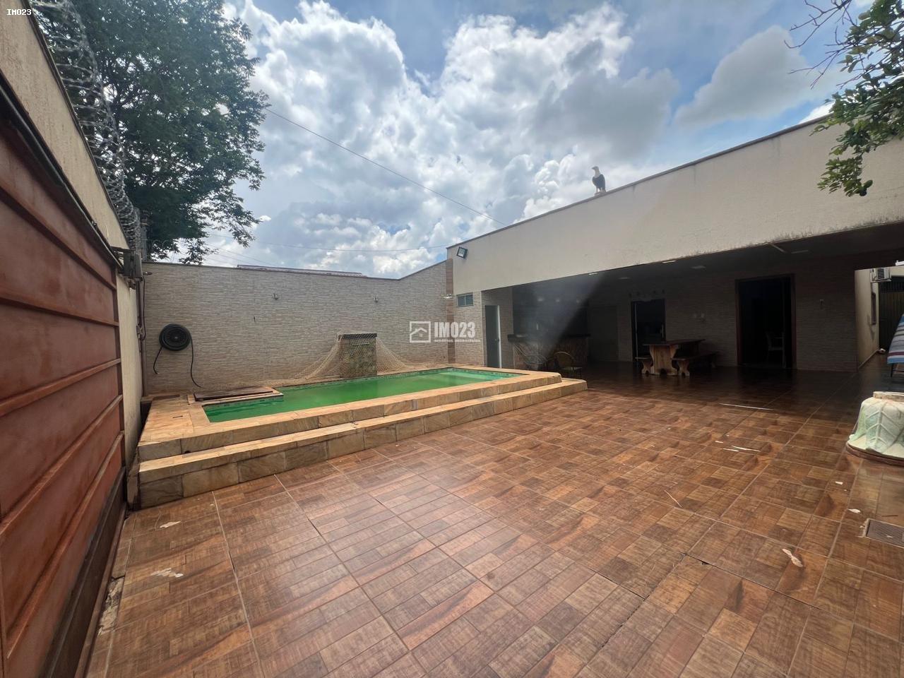 Casa, 3 quartos, 170 m² - Foto 1