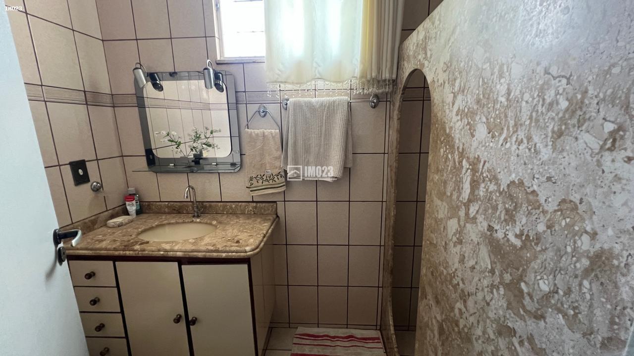Casa, 3 quartos, 194 m² - Foto 4