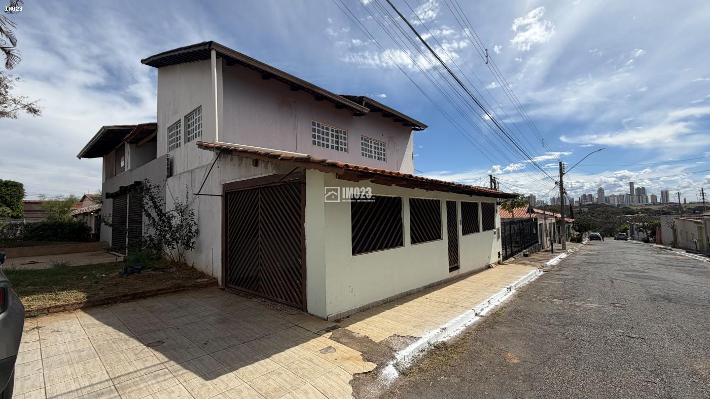 Sobrado, 3 quartos, 231 m² - Foto 1