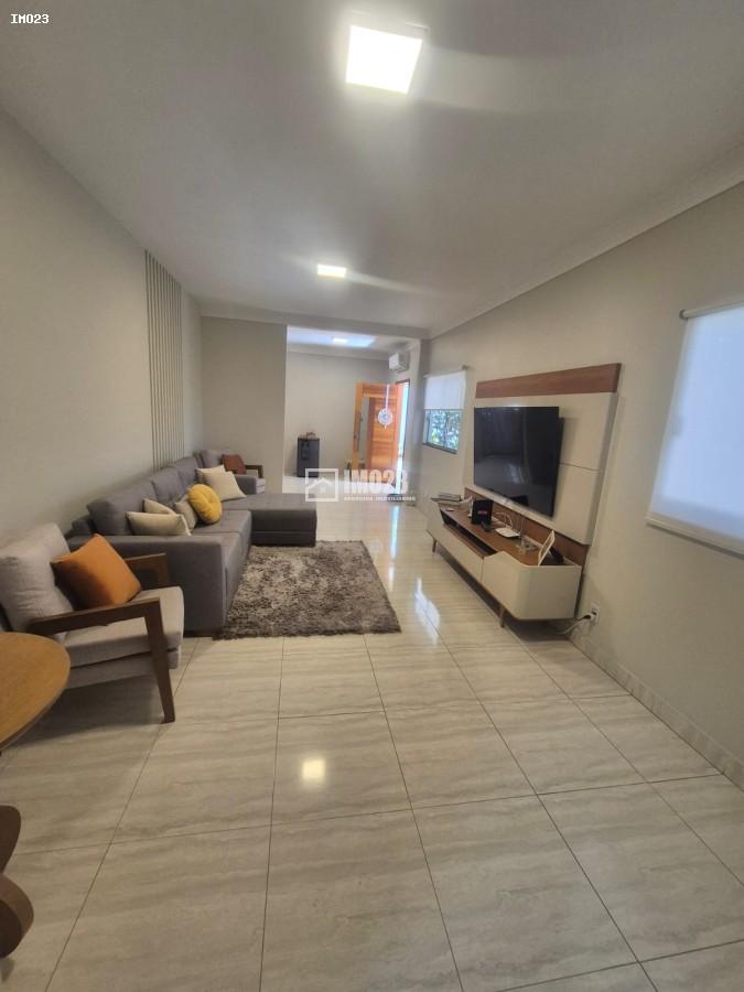 Casa, 4 quartos, 230 m² - Foto 2